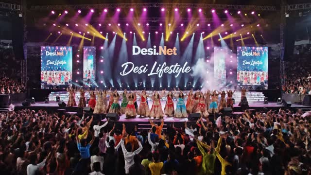Opening formation, full arena — Desi Lifestyle concert clip 27