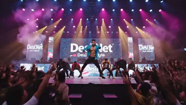 Solo in the smoke — Desi Lifestyle concert clip 42