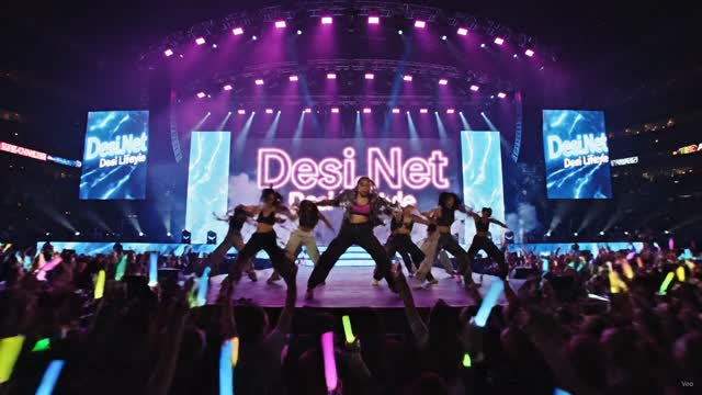 Closing formation — Desi Lifestyle concert clip 55